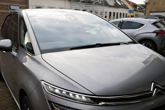 Citroen C4 PICASSO THP 165 Automaat Shine Xenon | Camera | Trekhaak | Sensoren voor & achter | All season banden