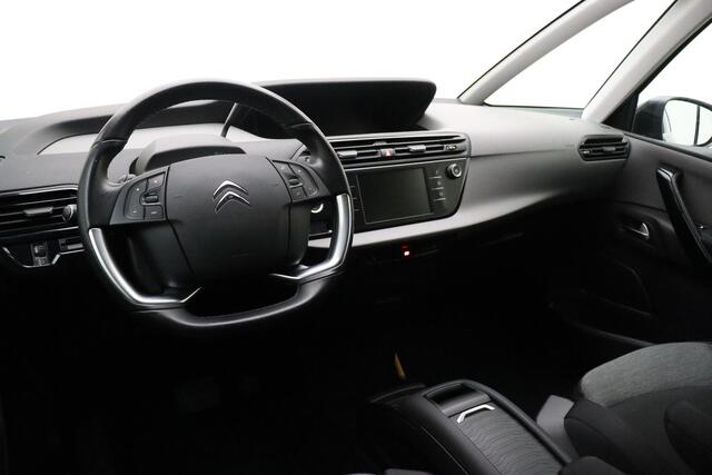Citroen C4 PICASSO 1.2 PureTech 130pk Feel | Automaat | Trekhaak | Achteruitrij Camera | Parkeersensor | Navigatie | Cruise Control | Climate Control L en R gescheiden | Licht metalen velgen |