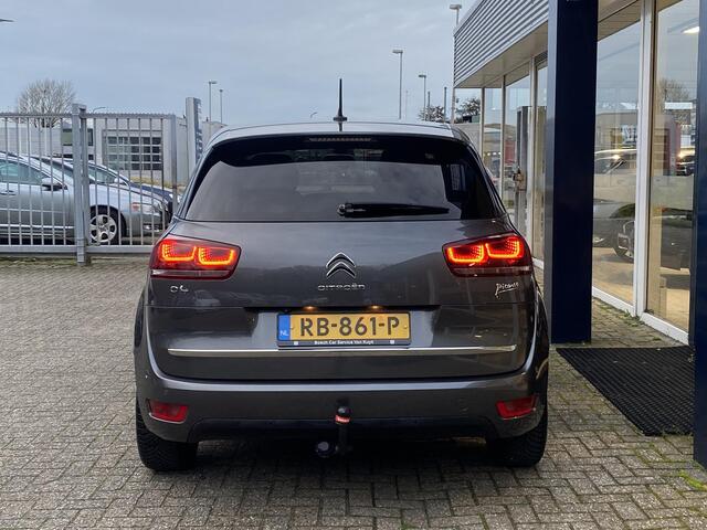 Citroen C4 PICASSO 1.6 BlueHDI Shine / Automaat / NL-Auto / 1e-Eigenaar / Dealer-Onderhouden / Massage-Stoelen / Adaptieve Cruise-Control / Climate-Control / Trekhaak / 360°-Camera / Apple-Carplay & Android-Auto / Keyless / Elektr.-Achterklep / Armsteun-Voor / DAB Radio-Blu