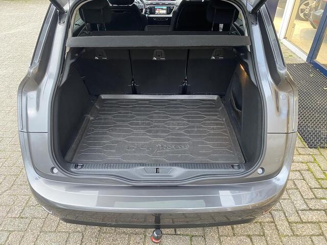 Citroen C4 PICASSO 1.6 BlueHDI Shine / Automaat / NL-Auto / 1e-Eigenaar / Dealer-Onderhouden / Massage-Stoelen / Adaptieve Cruise-Control / Climate-Control / Trekhaak / 360°-Camera / Apple-Carplay & Android-Auto / Keyless / Elektr.-Achterklep / Armsteun-Voor / DAB Radio-Blu