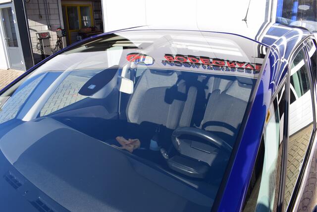 Citroen C4 PICASSO 1.2 130PK Shine | Trekhaak | Elek. Kofferklep | Camera | Navi