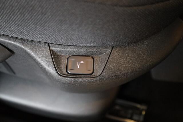 Citroen C4 PICASSO PT 130 Shine Automaat-6 Trekhaak | All season banden | Camera