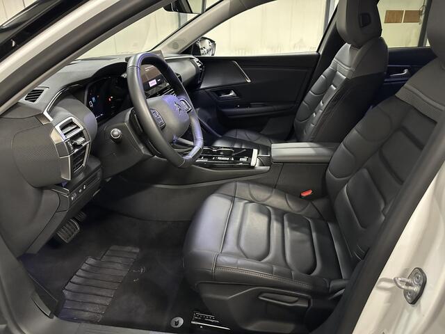 Citroen C5 X 1.2 130PK Plus | AppleCarPlay/AndroidAuto | LEER | Head-Up Display | Stoel/Voorruit/Stuurverwarming | Camera | Navigatie | Adaptive Cruise Control | Climate Control | Keyless entry | Privacy Glass | Isofix |