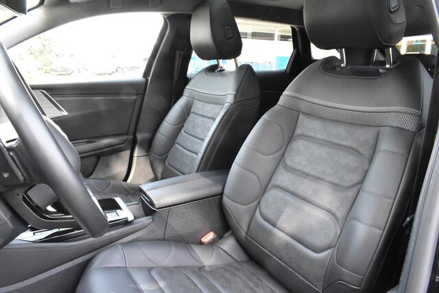 Citroen C5 X Plug-in Hybrid 225 Max | Leder | Panoramadak | Trekhaak | Navi | Airco ** | Full option |