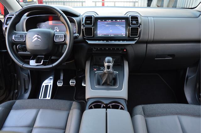 Citroen C5 Aircross 1.2 PureTech Business Plus O.a: Afn Haak, ACC, Stoelverw, Clima, Camera, Etc. All-in prijs!