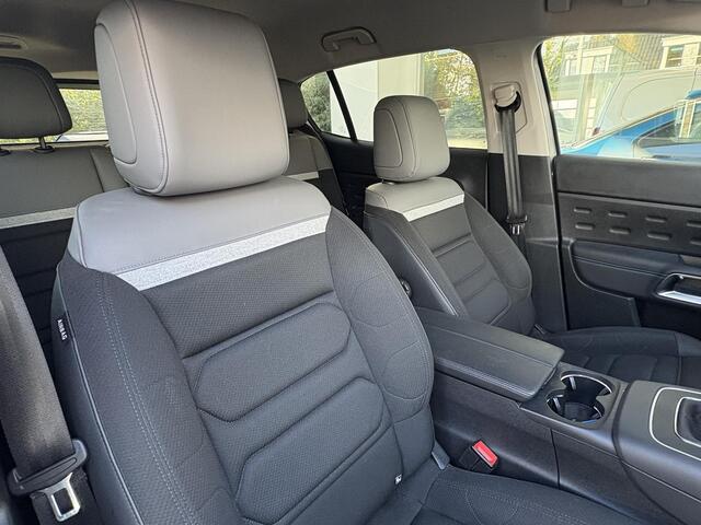 Citroen C5 Aircross 1.2T 130pk C-Series | Comfort Seats | PHC Vering | Achteruitrijcamera | Navigatie | PDC | Privacy Glass | Dodehoek detectie