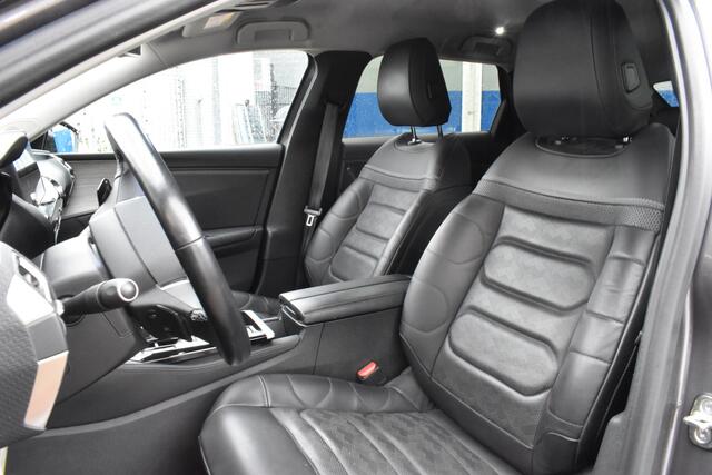 Citroen C5 X Plug-in Hybrid 225 EAT8 Automaat Business Plus | Navigatie | Airco ECC | Adaptieve Cruise | Head Up Display | Stoelverw | Afn Trekhaak | Carplay & Android auto | Dit is een vlijmscherpe meeneemprijs zonder enige vorm van garantie