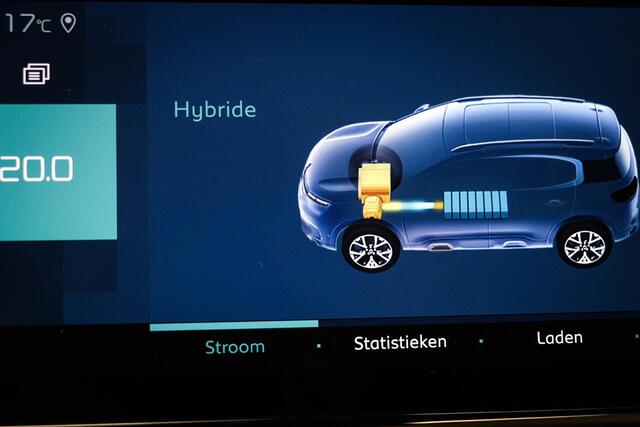 Citroen C5 Aircross 1.6 Plug-in Hybrid 180 Max | PANORAMADAK | BLACK- PACK | DAB | APPLE | 360 CAMERA | 19"