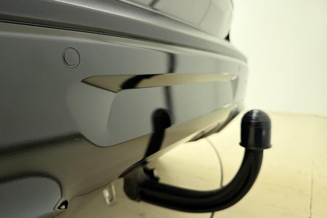 Citroen C5 Aircross 1.6 PureTech Business Plus Trekhaak l Camera l Elektrische Kofferbak l Stoelverwarming l Climate Control l DAB l LED l Apple Carplay & Android Auto l Draadloze Telefoonlader l Keyless l Lichtmetalen Velgen