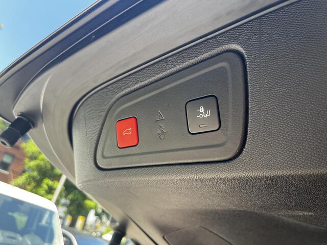 Citroen C5 Aircross Shine 1.6 Turbo 180pk EAT8 | TREKHAAK | HANDSFREE A.KLEP | CAMERA | DODEHOEKBEW. | ANDROID AUTO / APPLE CARPLAY |
