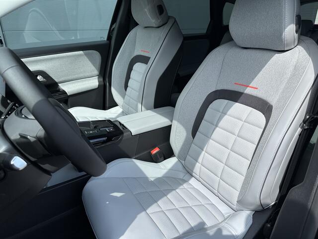 Citroen C5 Aircross 225pk Plug-In Hybrid Plus (Elektrische Klep - Leder incl verwarming/koeling/massage/geheugen - Adaptieve Cruise Controle - Keyless Entry - Camera - Parkeersensoren V+A - LED)