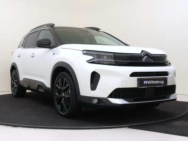 Citroen C5 Aircross 1.6 Plug-in Hybrid 225 Shine I AUTOMAAT I NAVIGATIE I ACHTERUITRIJCAMERA I PARKEERSENSOREN VOOR EN ACHTER I ZWART DAK + ZWARTE L.M. VELGEN I LUXE ZWART INTERIEUR I ZIET ERUIT ALS NIEUW I