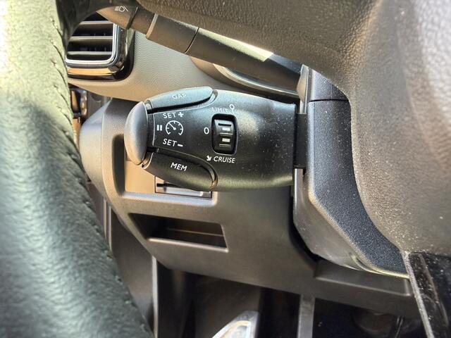 Citroen C5 Aircross BWJ 2019 | 1.2T 131PK Feel | TREKHAAK | LEDER | CAMERA A | CARPLAY | NAVI | CLIMA | PDC | 18'' LMV |