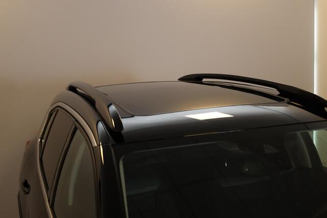 Citroen C5 Aircross Plug-in Hybrid 225 Shine Carplay | Panorama | Two-tone | LED | Leder