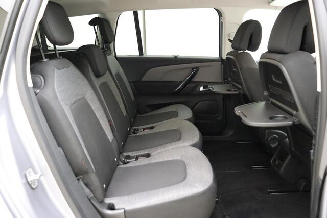 Citroen GRAND C4 PICASSO 1.2 PureTech Feel | Trekhaak | Camera | navigatie | Getint glas | 7 persoons uitvoering