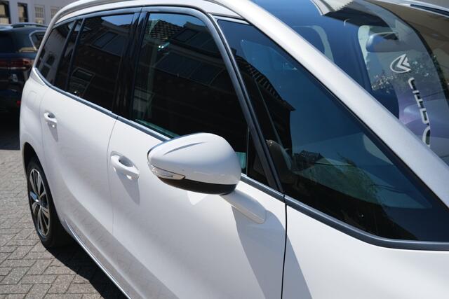 Citroen GRAND C4 PICASSO PT 130 Shine Elektr. a klep | Massage | 7 zits