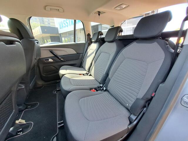 Citroen GRAND C4 PICASSO SpaceTourer 1.2 PureTech C-Series 7"/Navigatie/Trekhaak/Stoelverwarming/Camera/PDC v+a/Cruise/Climate/Bluetooth/GEEN AFLEVERKOSTEN
