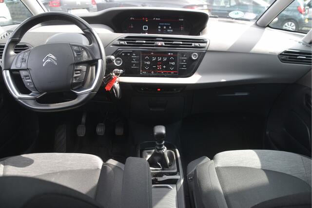 Citroen GRAND C4 PICASSO 1.2 PureTech Shine Carplay | LMV | Trekhaak | Camera | Adaptive cruise | Bluetooth