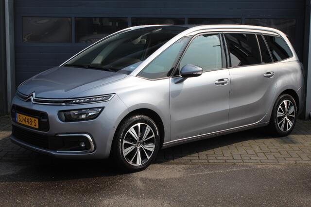 Citroen GRAND C4 PICASSO 1.2 PureTech Business 7P! Camera, Parkeerassistent, trekhaak, Apple carplay Climate,Cruisecontrol, Trekhaak.