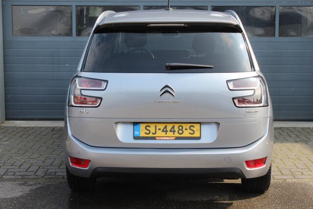 Citroen GRAND C4 PICASSO 1.2 PureTech Business 7P! Camera, Parkeerassistent, trekhaak, Apple carplay Climate,Cruisecontrol, Trekhaak.