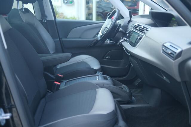 Citroen GRAND C4 PICASSO THP Exclusive 7 zitpl. Trekhaak | Pano Dak | Apple Carplay/Android Auto | Camera & Sensoren | Stoelverwarming