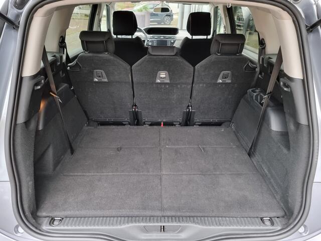 Citroen GRAND C4 PICASSO SpaceTourer 1.2i Feel 131pk | 7-persoons | 2022 | Carplay | Camera | Zeer nette staat!