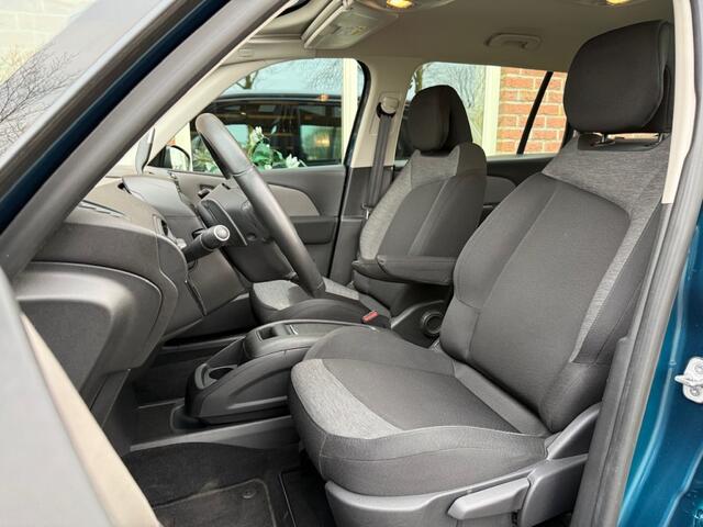 Citroen GRAND C4 PICASSO SpaceTourer 1.2 PureTech Bns 131 PK AUTOMAAT NIEUWE APK / TREKHAAK / RIJKLAA