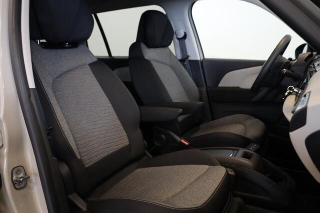Citroen GRAND C4 PICASSO PT Feel 130 | Carplay | Lichtmetaal | Massage |