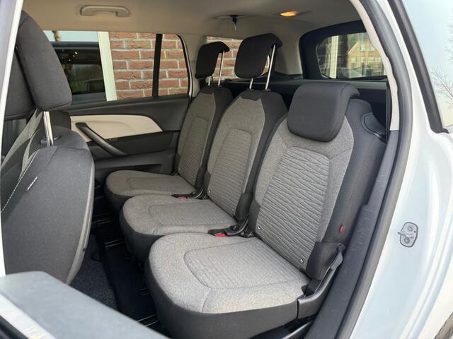 Citroen GRAND C4 PICASSO SpaceTourer 1.2 PureTech Bns 7-persoons TREKHAAK / MASSAGE / CAMERA / STOELV