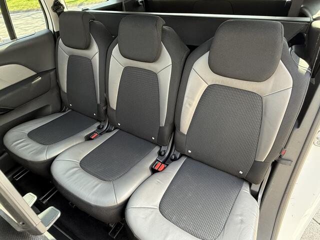 Citroen GRAND C4 PICASSO SpaceTourer BWJ 2019 | 1.2T 131PK Business 7PERS | PANO DAK | TREKHAAK | CLIMA | NAVI | STOELVERW | PRIVACY GLASS | CARPLAY | MASSAGE STOEL