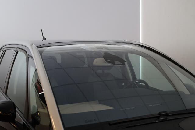 Citroen GRAND C4 PICASSO PT 130 Business Automaat-8 Trekhaak | All season banden | Camera