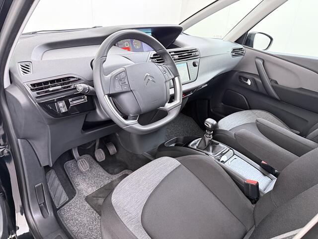 Citroen GRAND C4 PICASSO SpaceTourer 131PK 7-Persoons Trekhaak Pano.raam Navi Camera Ecc Apple Carplay Android Auto Pdc Regen-Lichtsensor Lmv 17" Led Isofix 1.150KG Trekgewicht Origineel Nederlandse Auto