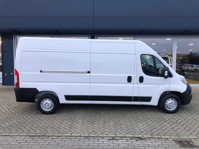 Citroen JUMPER 2.2 BlueHDi L3H2 3.5t | 165 PK | Handgeschakeld | 3-Zits | Airco | Cruise Control | Radio | Nieuw uit voorraad | Direct leverbaar
