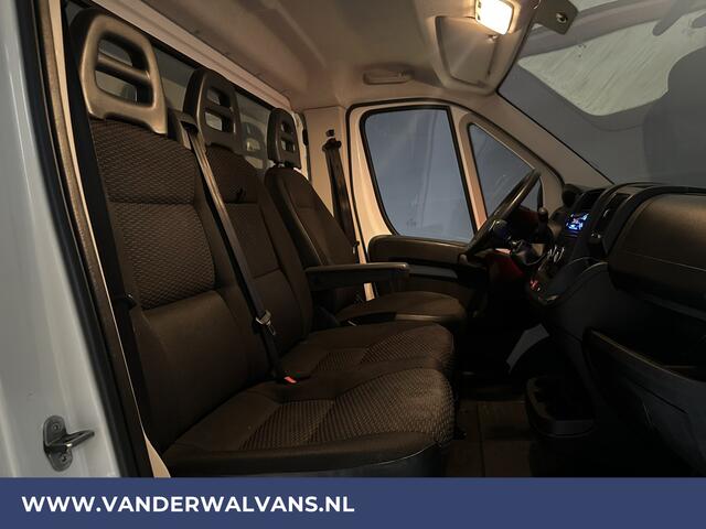 Citroen JUMPER 2.2 BlueHDi Bakwagen Laadklep Euro6 Airco | bijrijdersbank