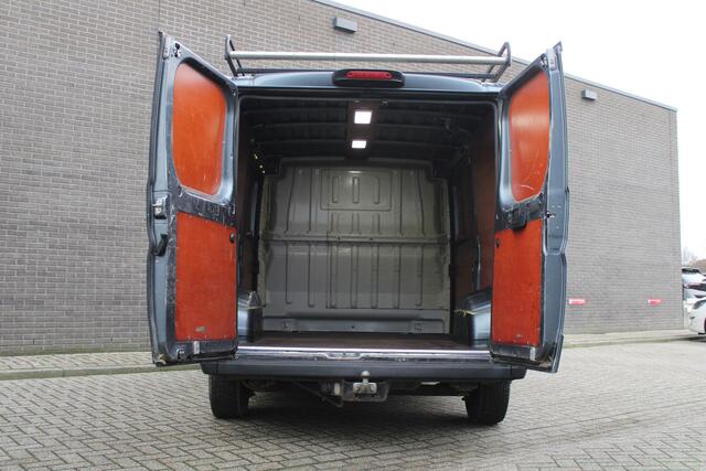 Citroen JUMPER 30 2.2 BlueHDi 140 L1H1 Control Economy Climate control, Trekhaak, Navigatie, Camera, Bluetooth handsfree, Imperiaal, Sidebars,