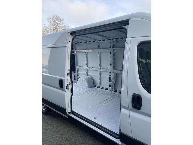 Citroen JUMPER 180pk L3H2 3.5t Zwaar (Camera - Keyless Entry - Parkeersensoren V+A - Automatische Airco - Digitaal dashboard - Navigatie - LED)Meerdere op voorraad