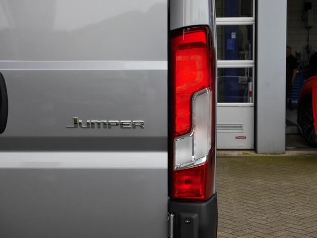 Citroen JUMPER 2.2 BlueHDi 140 L3H2 3.3t | NIEUW!! | Navigatie | Automatische Airco | Cruise Control | Apple Carplay / Android Auto | Parkeersensoren (achter) | Verzwaarde achtervering |