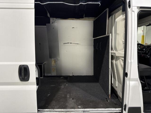Citroen JUMPER 2.2 140 pk L2H2 Club | BPM VRIJ!! | Navigatie | Betimmering Laadruimte | 3 Zits | Achteruitrijcamera |