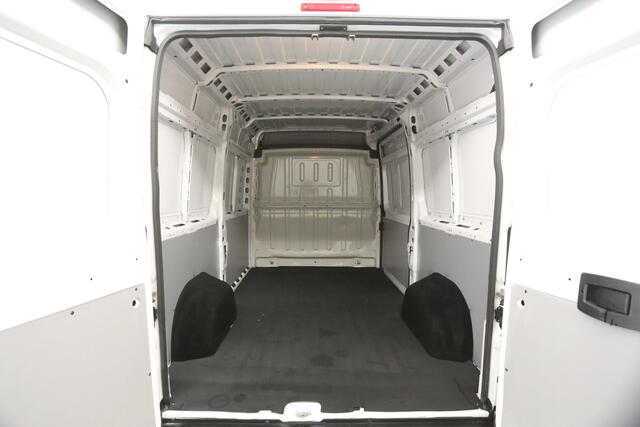 Citroen JUMPER 2.2 BlueHDi L2H2 | MARGE! | 140PK Airco Cruise Navigatie 3 Persoons PDC Bluetooth Elektrpakket Schuifdeur