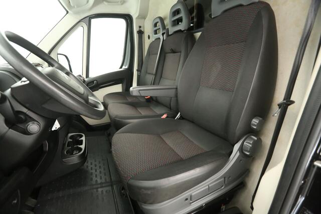 Citroen JUMPER 30 2.0 BlueHDi L2H2 Airco Camera Cruise PDC 3 Persoons Elektrpakket