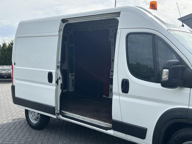 Citroen JUMPER 35 2.2 HDI 130 PK / L2H2 / AIRCO / NAVI / CAMERA / 3 TONS TREKHAAK / 3 - ZITS / BLUETOOTH