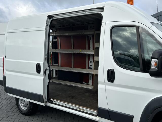 Citroen JUMPER 35 2.2 HDI 131 PK Zwaar / 1E EIG. / L2H2 / AIRCO / NAVI / BLUETOOTH / 3 TONS TREKHAAK / INRICHTING