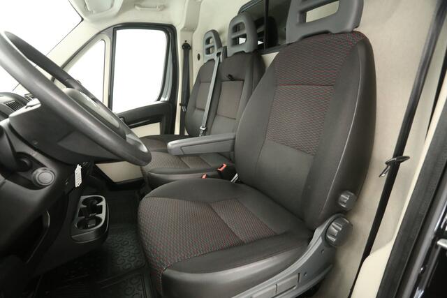 Citroen JUMPER 33 2.0 BlueHDi L2H1 | MARGE! | Airco Camera Cruise Trekhaak PDC 3 Persoons Elektrpakket Schuifdeur
