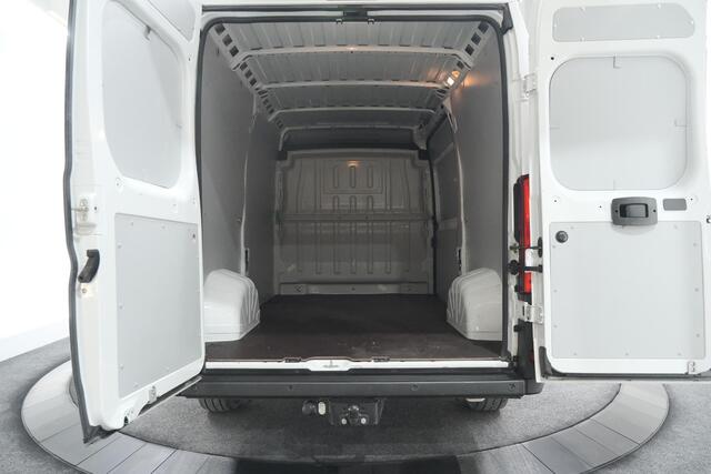 Citroen JUMPER 2.2 BlueHDi 120 L2H2 3.0t | Trekhaak | Betimmering Laadruimte | Apple Carplay | Parkeersensoren