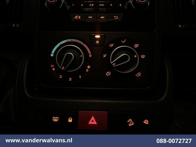 Citroen JUMPER 2.2 BlueHDi 141pk Bakwagen Laadklep Euro6 Airco | 955kg laadvermogen | Cruisecontrol Bijrijdersbank.