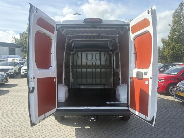 Citroen JUMPER 2.2 BlueHDi 140 S&S L2H2 3.5t | Betimmering | Climate control | Achteruitrijcamera | Digitale binnenspiegel | Navigatie | 3 persoons