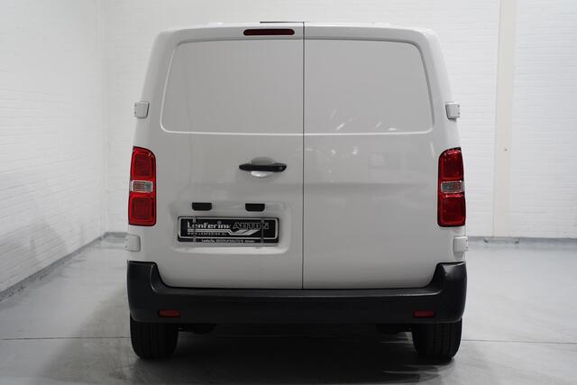 Citroen JUMPY 1.5 HDI 120 pk L2H1 Airco, Navi, Cruise Control Laadruimte Pakket, PDC achter, Sidebars, 3-Zits