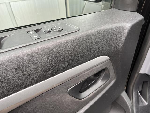 Citroen JUMPY 2.0 BlueHDI 120 XL DC Airco Cruise control Trekhaak 2500kg Schuifdeur Navigatie Telefoonvoorbereiding Parkeersensoren 1e eigenaar Euro 6 Sitebars 5-Persoons Stoelverwarming