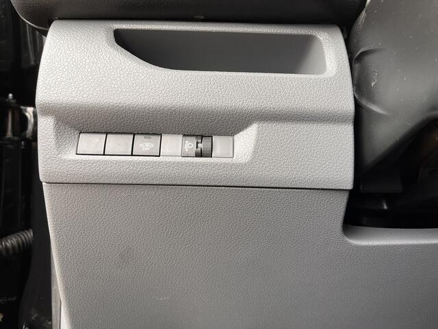 Citroen JUMPY 2.0 BlueHDI 120 XL DC Airco Cruise control Trekhaak 2500kg Schuifdeur Navigatie Telefoonvoorbereiding Parkeersensoren 1e eigenaar Euro 6 Sitebars 5-Persoons Stoelverwarming