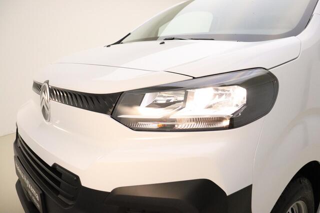 Citroen JUMPY 2.0 BlueHDI 145 S&S L3 | NIEUW | Houten laadruimte afwerking | Trekhaak | Navigatie | Apple Carplay | Parkeersensoren | Luxe tussenwand | 3-zits